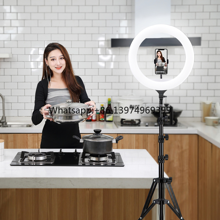 18-calowa lampa LED do selfie, – Led Ring Light 18 recenzja i cena